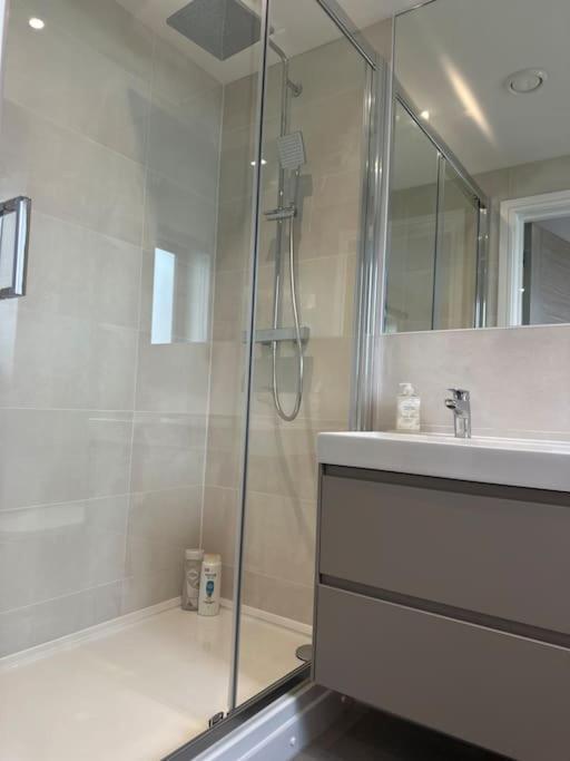 Museum View Apartments City Centre 1 Bedroom Cardiff Esterno foto